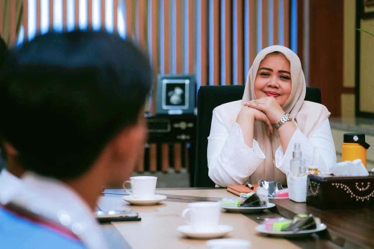 Wagub NTB Indah Dhamayanti Putri menerima audiensi Duta Pendidikan Indonesia NTB yang aktif mengadvokasi pendidikan hingga ke sekolah-sekolah pelosok.