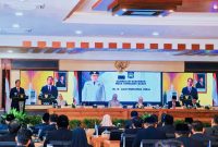 Gubernur NTB Dr. H. Lalu Muhamad Iqbal menyampaikan keterangan kepada awak media usai menghadiri Rapat Paripurna DPRD NTB terkait penyerahan LHP BPK RI Tahun Anggaran 2025 di Kantor Gubernur NTB, Jumat (5/6/2026).