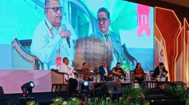 Diskusi publik Rakernas ADVOKAI 2026 di Mataram menghadirkan Wakil Menteri Hukum RI, Hakim Agung, LPSK, Polri, Kejaksaan, dan ICJR untuk membahas implementasi KUHAP Baru serta tantangan penguatan kewenangan advokat dan perlindungan HAM.
