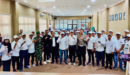 Bupati Bima Ady Mahyudi menghadiri pelantikan Ketua KONI Kabupaten Bima dr H Irfan periode 2026-2030 yang dipimpin Ketua KONI NTB Mori Hanafi.