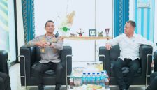 Kapolda NTB Irjen Pol. Kalingga Rendra Raharja saat melakukan silaturahmi dengan Kepala BNNP NTB Brigjen Pol. Marjuki di Kantor BNNP NTB, Mataram, Senin (8/6/2026), guna memperkuat sinergi pemberantasan peredaran narkoba di Nusa Tenggara Barat.