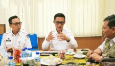 Jajaran KPU NTB melakukan pertemuan dengan Sentra Paramita Mataram di Lombok Barat untuk menjajaki kerja sama pendidikan pemilih bagi kelompok rentan, marjinal, dan pemilih pemula di Nusa Tenggara Barat.