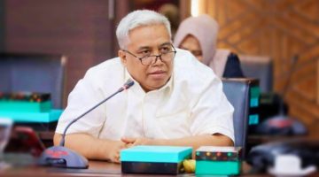 Anggota DPRD NTB Abdul Ra'uf meminta pemerintah daerah memperketat pengawasan distribusi elpiji subsidi mulai dari agen hingga pangkalan guna mengatasi kelangkaan dan lonjakan harga di Bima.
