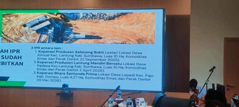 Suasana rapat koordinasi koperasi tambang di NTB yang membahas legalitas dan penerbitan Izin Pertambangan Rakyat (IPR) bagi koperasi tambang.