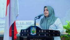 Wakil Gubernur NTB Indah Dhamayanti Putri memberikan sambutan pada pelantikan DPD ASITA NTB periode 2026–2031 di Gedung Sangkareang.