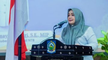 Wakil Gubernur NTB Indah Dhamayanti Putri memberikan sambutan pada pelantikan DPD ASITA NTB periode 2026–2031 di Gedung Sangkareang.