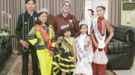Ketua TP PKK NTB, Sinta M. Iqbal, menerima audiensi Duta Remaja Pariwisata NTB di Pendopo Gubernur NTB dan memberikan motivasi kepada generasi muda untuk terus mengembangkan potensi diri.