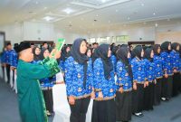 Sebanyak 146 ASN mengikuti prosesi pengambilan sumpah dan janji Pegawai Negeri Sipil (PNS) di Graha Bhakti Praja, Kantor Gubernur NTB, sebagai bagian dari penguatan komitmen dan integritas sebagai aparatur negara.
