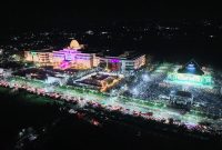 Ribuan masyarakat memadati arena utama penutupan MTQ XXXI Tingkat Provinsi NTB Tahun 2026 di Kabupaten Lombok Tengah dengan suasana meriah, tertib, dan penuh kekhidmatan.