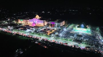 Ribuan masyarakat memadati arena utama penutupan MTQ XXXI Tingkat Provinsi NTB Tahun 2026 di Kabupaten Lombok Tengah dengan suasana meriah, tertib, dan penuh kekhidmatan.