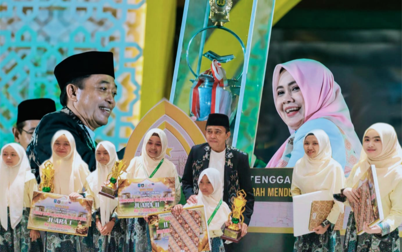 Kafilah Kabupaten Lombok Tengah berpose bersama usai dinobatkan sebagai Juara Umum MTQ XXXI Tingkat Provinsi NTB Tahun 2026 dengan perolehan 13 medali emas, 9 perak, dan 9 perunggu di Lombok Tengah.