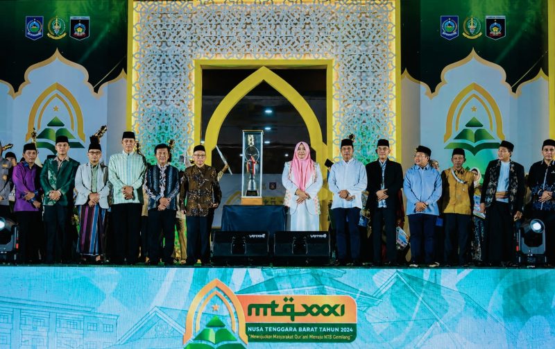 Wakil Gubernur NTB, Umi Dinda, secara resmi menutup MTQ XXXI NTB 2026 di Lombok Tengah yang sekaligus mengumumkan Lombok Tengah sebagai Juara Umum.