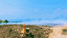 TPA Regional Kebon Kongok di Kabupaten Lombok Barat, Nusa Tenggara Barat. TPA terbesar di NTB ini disebut memiliki potensi menghasilkan sekitar 9 juta ton gas metana per tahun yang direncanakan untuk dikembangkan sebagai sumber energi alternatif bagi masyarakat.