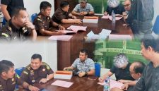 Mantan Kapolres Bima Kota AKBP Didik Putra Kuncoro didampingi kuasa hukum saat menjalani proses pelimpahan tersangka dan barang bukti (Tahap II) kasus narkoba di Kejaksaan Negeri Bima, Kamis (18/6/2026).