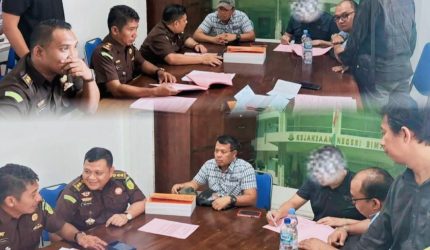 Eks Kapolres Bima Kota Didik Putra Kuncoro menjalani Tahap II kasus narkoba di Kejaksaan Negeri Bima sebelum ditahan di Markas Brimob NTB.