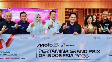 Direktur Utama InJourney Maya Watono, Menteri Pemuda dan Olahraga Erick Thohir, serta Wakil Gubernur NTB Indah Dhamayanti Putri menghadiri peluncuran Pertamina Grand Prix of Indonesia 2026 di Jakarta, Kamis (18/6/2026). MotoGP Mandalika disebut menjadi kebanggaan nasional dan sarana promosi Indonesia ke dunia dengan jangkauan 670 juta penonton di 200 negara.