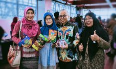 Bank NTB Syariah Kembali Salurkan KUR, Pemprov NTB: Bukan Sekadar Kredit, Tapi Harapan Baru bagi UMKM