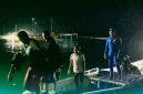 Tim Sat Polairud Polres Bima Kota bersama unsur PSDKP dan nelayan Sape melakukan evakuasi terhadap awak KMN Putri Novi yang kandas setelah menabrak karang di perairan Toro Mangeata-Gili Banta, Kabupaten Bima.