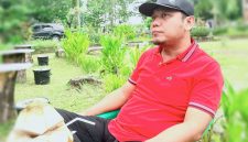 Guru Besar FHISIP Universitas Mataram (Unram), Kurniawan, menyampaikan pandangannya terkait program Satu Miliar Satu Desa di Kabupaten Lombok Barat yang dinilai perlu lebih berpihak pada pemberdayaan masyarakat, penanganan stunting, kemiskinan ekstrem, dan perbaikan kualitas hidup warga.