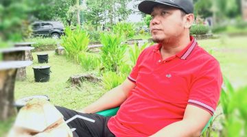 Guru Besar FHISIP Universitas Mataram (Unram), Kurniawan, menyampaikan pandangannya terkait program Satu Miliar Satu Desa di Kabupaten Lombok Barat yang dinilai perlu lebih berpihak pada pemberdayaan masyarakat, penanganan stunting, kemiskinan ekstrem, dan perbaikan kualitas hidup warga.