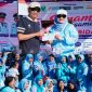 Ribuan bidan mengikuti Senam Massal 1.000 Bidan dalam rangka HUT Ikatan Bidan Indonesia (IBI) ke-75 di Lapangan Pahlawan Sumbawa.