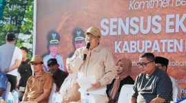 Bupati Lombok Utara Dr. H. Najmul Akhyar bersama jajaran pemerintah daerah dan Kepala BPS Kabupaten Lombok Utara saat pencanangan Sensus Ekonomi 2026 di Kabupaten Lombok Utara.