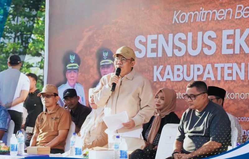 Bupati Lombok Utara Dr. H. Najmul Akhyar bersama jajaran pemerintah daerah dan Kepala BPS Kabupaten Lombok Utara saat pencanangan Sensus Ekonomi 2026 di Kabupaten Lombok Utara.