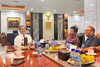 Gubernur NTB Lalu Muhamad Iqbal saat menerima audiensi pengurus AMSI NTB di Ruang Kerja Gubernur NTB, Mataram.