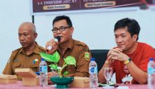 Bupati Sumbawa H. Syarafuddin Jarot membuka Pelatihan Juru Sembelih Halal (Juleha) Khusus Unggas Angkatan I Tahun 2026 di Hotel Tambora Sumbawa Besar sebagai bagian dari persiapan tenaga kerja untuk proyek hilirisasi unggas Rp1,7 triliun.
