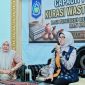 Ketua Dekranasda NTB Sinta M. Iqbal membuka kegiatan Capacity Building Kurasi Wastra dan Kriya di PLUT MUKM NTB guna memperkuat standar kurasi produk tenun dan kerajinan unggulan daerah.