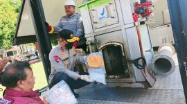 Kapolda NTB Irjen Pol. Kalingga Rendra Raharja, S.E., M.H., memimpin langsung pemusnahan barang bukti narkotika dan minuman beralkohol ilegal hasil pengungkapan kasus Polda NTB dan jajaran Polres/Polresta se-NTB periode April hingga Juni 2026 di Tribun Bhara Daksa Polda NTB.