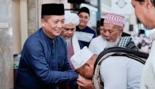 Gubernur NTB Lalu Muhamad Iqbal saat menghadiri Pertemuan Para Pekerja Dakwah di Masjid Raya At Taqwa, Kota Mataram, dan menyampaikan pentingnya peran masjid dalam mewujudkan NTB Makmur Mendunia.
