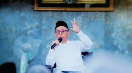 Sekda NTB H. Abul Chair menyampaikan sambutan pada Pertemuan Para Pekerja Dakwah di Masjid Raya At Taqwa, Kota Mataram, yang dihadiri ribuan jamaah dari berbagai Daerah.