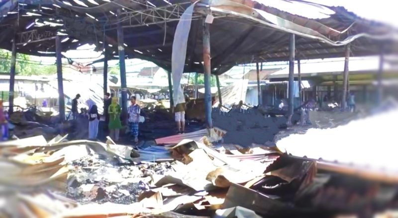 Terlihat kondisi Pasar Pringgabaya, Kabupaten Lombok Timur, usai kebakaran yang menghanguskan sejumlah lapak pedagang. Pemerintah pusat melalui Kementerian Perdagangan RI menyatakan dukungan untuk pembangunan kembali pasar guna mempercepat pemulihan aktivitas ekonomi masyarakat.