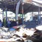 Terlihat kondisi Pasar Pringgabaya, Kabupaten Lombok Timur, usai kebakaran yang menghanguskan sejumlah lapak pedagang. Pemerintah pusat melalui Kementerian Perdagangan RI menyatakan dukungan untuk pembangunan kembali pasar guna mempercepat pemulihan aktivitas ekonomi masyarakat.