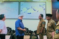 Kepala Dinas Kelautan dan Perikanan Provinsi NTB menerima kunjungan rombongan investor yang dipimpin Tedi Sugianto untuk membahas peluang investasi perikanan tuna dan pengembangan Pelabuhan Perikanan Soroadu di Kabupaten Dompu.
