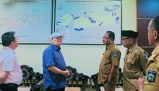Kepala Dinas Kelautan dan Perikanan Provinsi NTB menerima kunjungan rombongan investor yang dipimpin Tedi Sugianto untuk membahas peluang investasi perikanan tuna dan pengembangan Pelabuhan Perikanan Soroadu di Kabupaten Dompu.