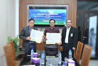 Penandatanganan Perjanjian Kerja Sama antara Bank NTB Syariah dan Universitas Bumigora terkait digitalisasi layanan pembayaran pendidikan dan pengelolaan keuangan kampus di Mataram.