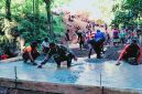 Personel Kodim 1606/Mataram bersama warga Desa Rempek bergotong royong melaksanakan pengecoran Jembatan Aramco yang kini telah mencapai progres sekitar 90 persen.