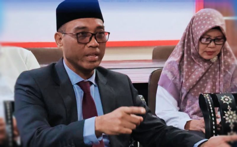 Kepala DPKP Provinsi NTB, Lalu Mirza Amir Hamzah, menerima kunjungan kerja Tim Kementerian Hukum RI Kantor Wilayah NTB dalam rangka pemantauan dan pengawasan pelaksanaan perlindungan Indikasi Geografis (IG) Kangkung Lombok di Kantor DPKP Provinsi NTB.