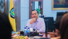 Gubernur NTB Lalu Muhamad Iqbal menerima audiensi Lombok Forgotten Children dan ONG Balanced World dari Spanyol di ruang kerjanya untuk membahas penguatan sinergi program kemanusiaan dan pengentasan kemiskinan di NTB.