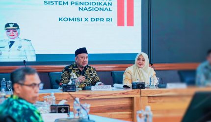 Wakil Gubernur NTB Indah Dhamayanti Putri menghadiri rapat pembahasan revisi UU Sisdiknas bersama Komisi X DPR RI di Kantor Gubernur NTB.