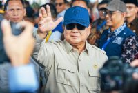 Presiden RI Prabowo Subianto didampingi Gubernur NTB Lalu Muhamad Iqbal dan sejumlah pejabat saat meresmikan Bendungan Meninting di Kabupaten Lombok Barat, yang menjadi pusat peresmian lima bendungan nasional sekaligus momentum penyampaian pesan pembangunan bagi Nusa Tenggara Barat.