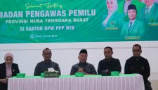 Jajaran Bawaslu Provinsi NTB bersama pengurus DPW Partai Persatuan Pembangunan (PPP) NTB saat menggelar silaturahmi dan Konsolidasi Demokrasi di Mataram guna mengevaluasi Pemilu 2024 dan mempersiapkan Pemilu 2029.