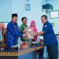 Wakil Ketua DPRD Kabupaten Bima Muhammad Erwin didampingi Wakil Ketua DPRD Murni Suciyanti memimpin Rapat Paripurna penyampaian Pemandangan Umum sembilan fraksi terhadap Raperda tentang Tata Cara Pemilihan, Pengangkatan, dan Pemberhentian Kepala Desa di ruang sidang DPRD Kabupaten Bima, Jumat (17/7/2026).
