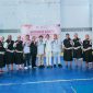 Ketua Umum Persaudaraan Shorinji Kempo Indonesia (PERKEMI) NTB Assoc. Prof. Dr. Syamsuriansyah, M.M., M.Kes., Ketua Umum KONI NTB H. Mori Hanafi, S.E., jajaran pimpinan Universitas Bima Internasional MFH (UNBIM), serta dewan juri dan Wasit berfoto bersama usai pembukaan pertandingan cabang olahraga Shorinji Kempo pada Pekan Olahraga Provinsi (Porprov) XII NTB 2026 di GOR 17 Desember Turida, Kota Mataram.