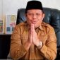 Bupati Lombok Barat Lalu Ahmad Zaini (LAZ) saat berada di ruang kerjanya. Foto Dokumentasi diambil sebelum terjaring operasi tangkap tangan (OTT) Komisi Pemberantasan Korupsi (KPK) terkait dugaan penerimaan dalam proyek di lingkungan Pemerintah Kabupaten Lombok Barat.