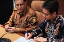 Bupati Sumbawa Ir. H. Syarafuddin Jarot, M.P. menerima kunjungan silaturahmi Rektor Universitas Mataram (UNRAM) Prof. Dr. Sukardi, M.Pd. bersama jajaran di Kantor Bupati Sumbawa untuk memperkuat kolaborasi pembangunan daerah melalui riset, hilirisasi, inovasi, dan pengembangan Sumber Daya Manusia (SDM)
