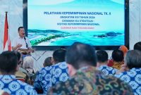 Gubernur NTB Dr. H. Lalu Muhamad Iqbal saat menyampaikan materi pada Pelatihan Kepemimpinan Nasional (PKN) Tingkat II Angkatan XXIII di BPSDM Provinsi NTB, Mataram, Senin (20/7/2026). Gubernur menegaskan Birokrasi harus dibangun di atas Sistem yang kuat dan tidak bergantung pada sosok Pemimpin.