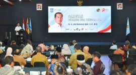 Gubernur NTB Dr. H. Lalu Muhamad Iqbal bersama pengurus DEKOPINWIL NTB dan para tamu undangan usai pelantikan Pengurus DEKOPINWIL NTB Periode 2025-2030 di Aula Bank NTB Syariah, Mataram.